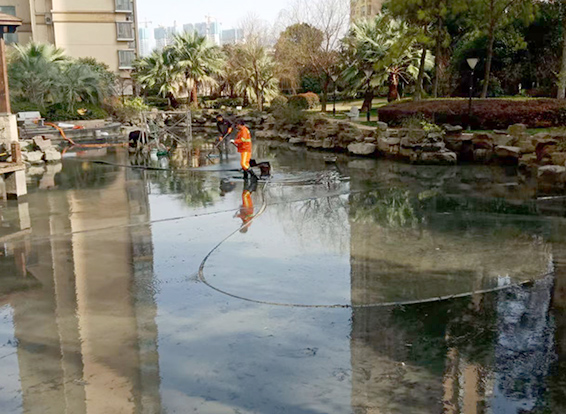 逊克景观池淤泥清理